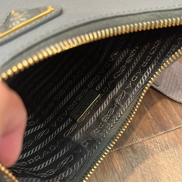 Prada Re-Edition 2005 Saffiano leather bag, grey - Picture 12 of 15